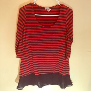 🌂Charming Charlie Sz. S red & blue blouse